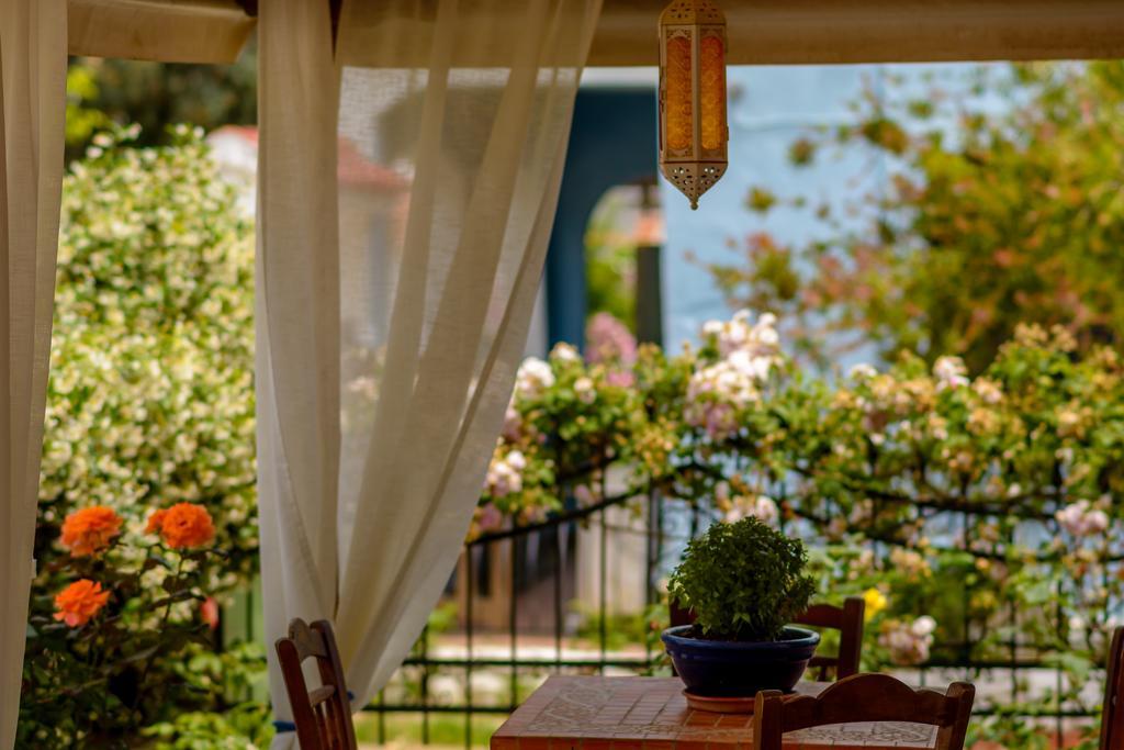 Hotel Niriides Amolianí Exteriér fotografie
