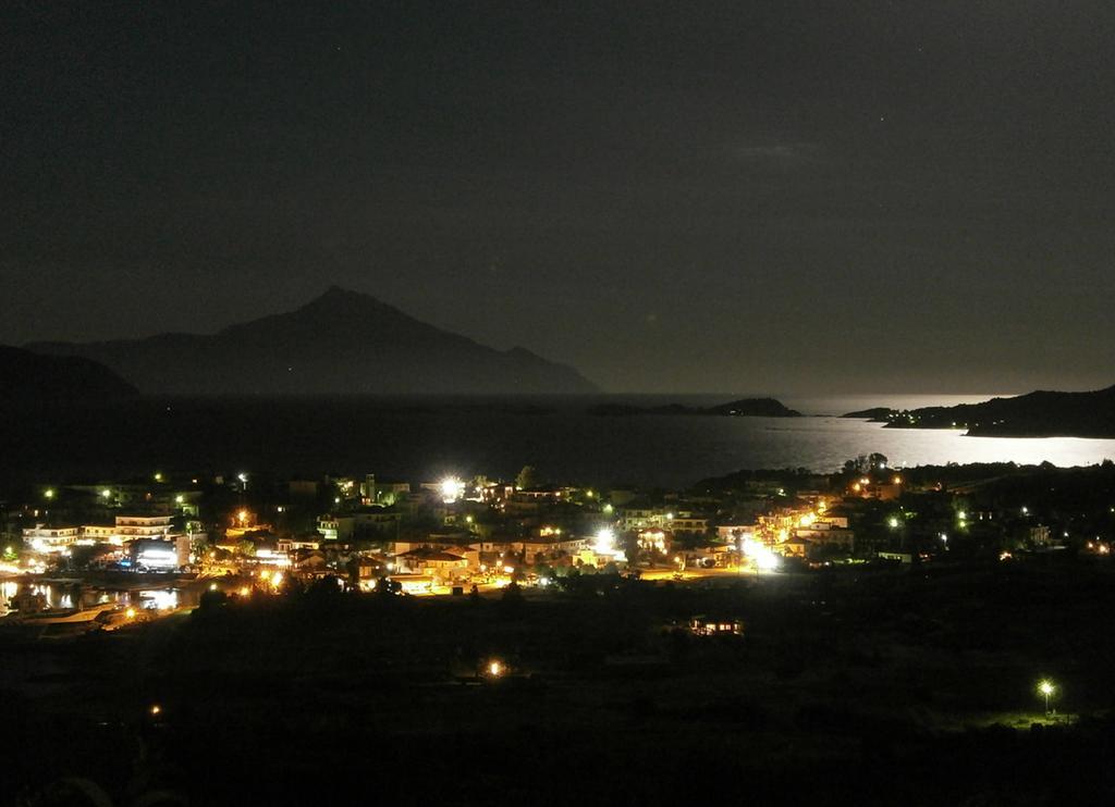 Hotel Niriides Amolianí Exteriér fotografie